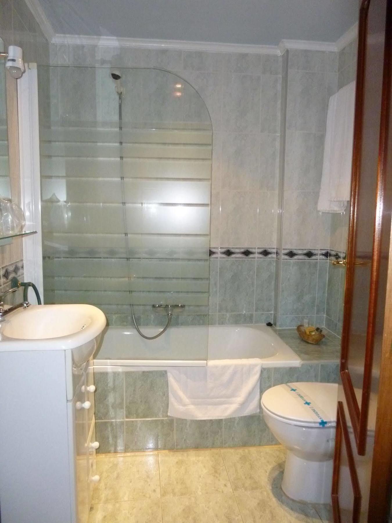 Hostal Ciudad De Nájera Zewnętrze zdjęcie